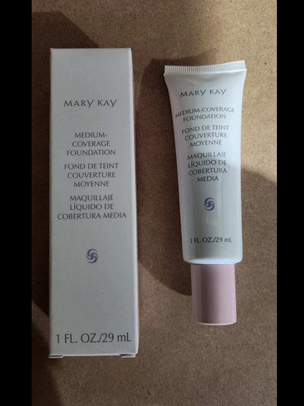 Mary Kay Medium Coverage Foundation Ivory 356800 1 Fl Oz 29ml